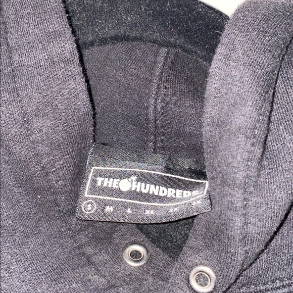 sweater - Picture 2 of 2